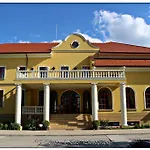 Hotel *** Plauter Kuria