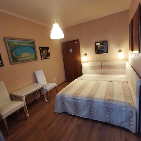 Otel *** Plauter Kuria Veľký Meder
