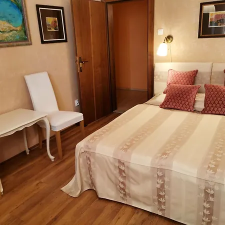 Hotel *** Plauter Kuria Hotel Velky Meder