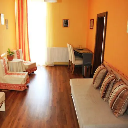 Hotel *** Plauter Kuria Velky Meder
