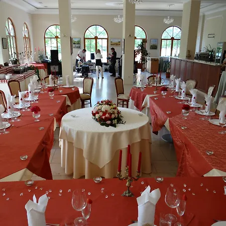 *** Plauter Kúria 3* Veľký Meder