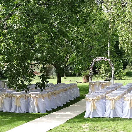 Hotel *** Plauter Kúria Veľký Meder