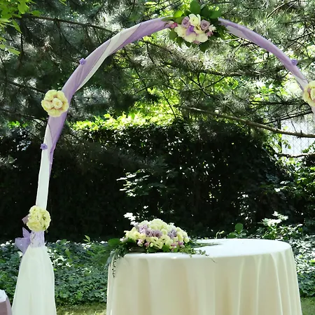 Hotel *** Plauter Kuria