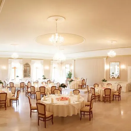 *** Plauter Kuria Hotel 3*