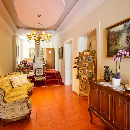 Hotel *** Plauter Kuria