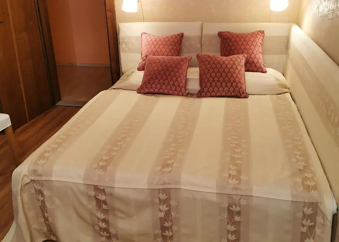Hotell *** Plauter Kuria 3*